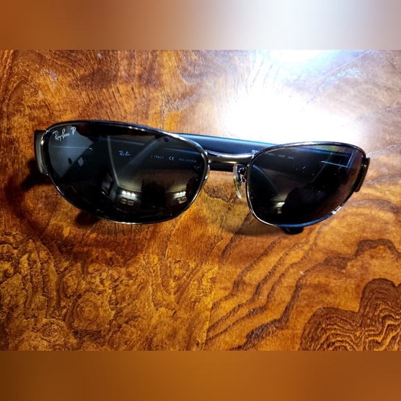 Ray Ben mens sunglasses